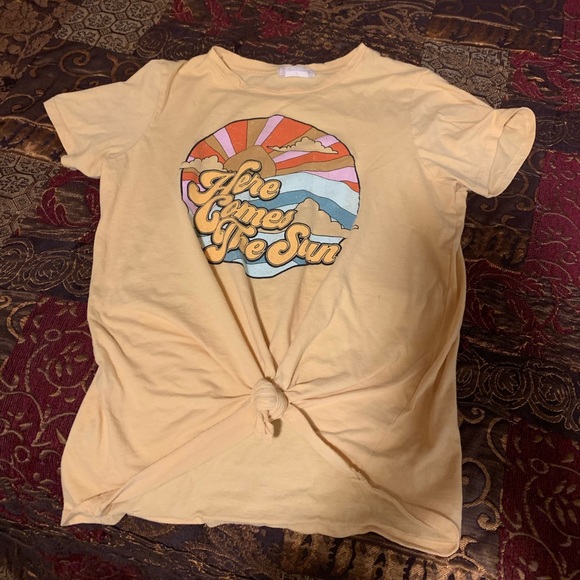 Here Comes the Sun tee - Picture 2 of 3